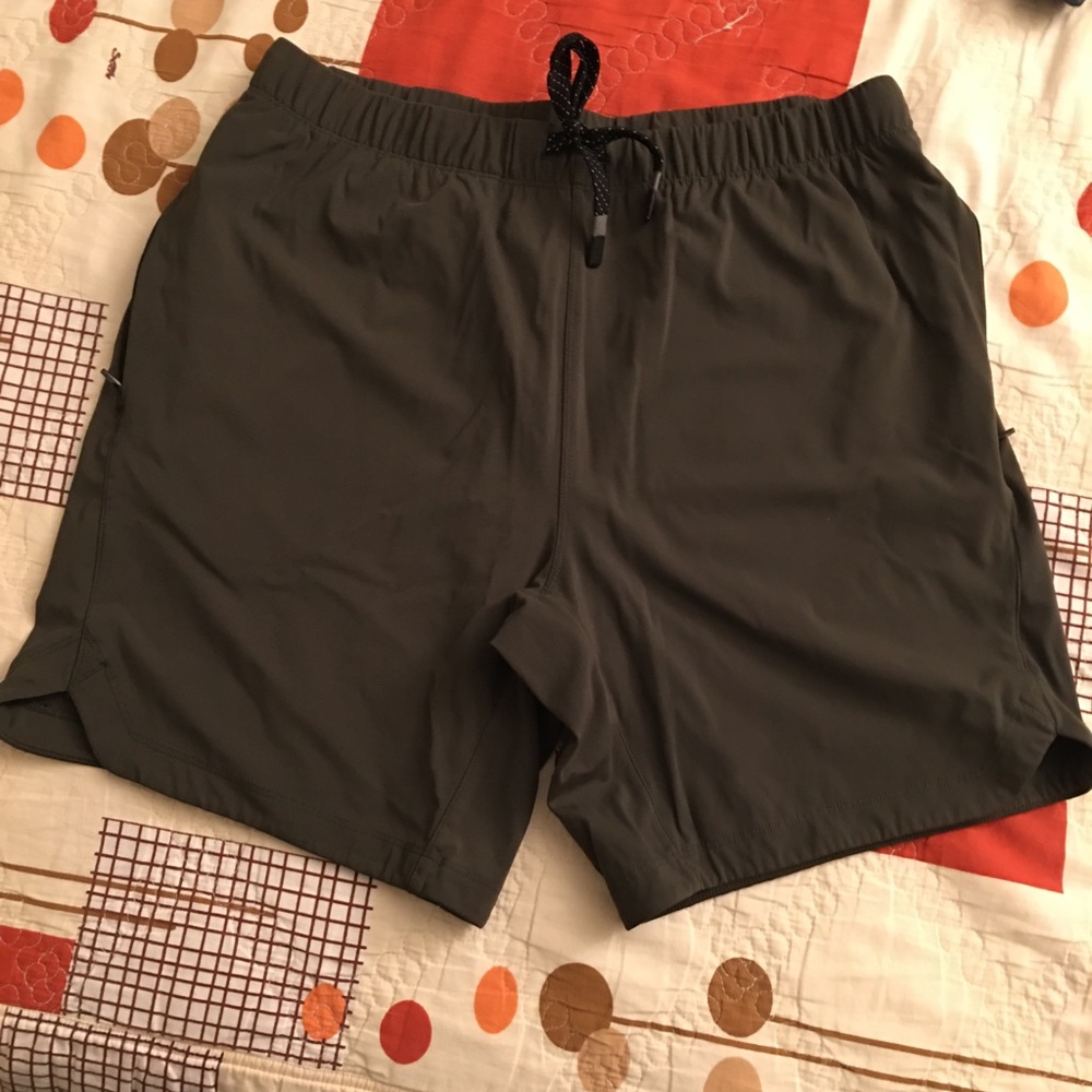 Fabletic Takeover Short. Color: Pine, Size: Medium, Inseam: 7in